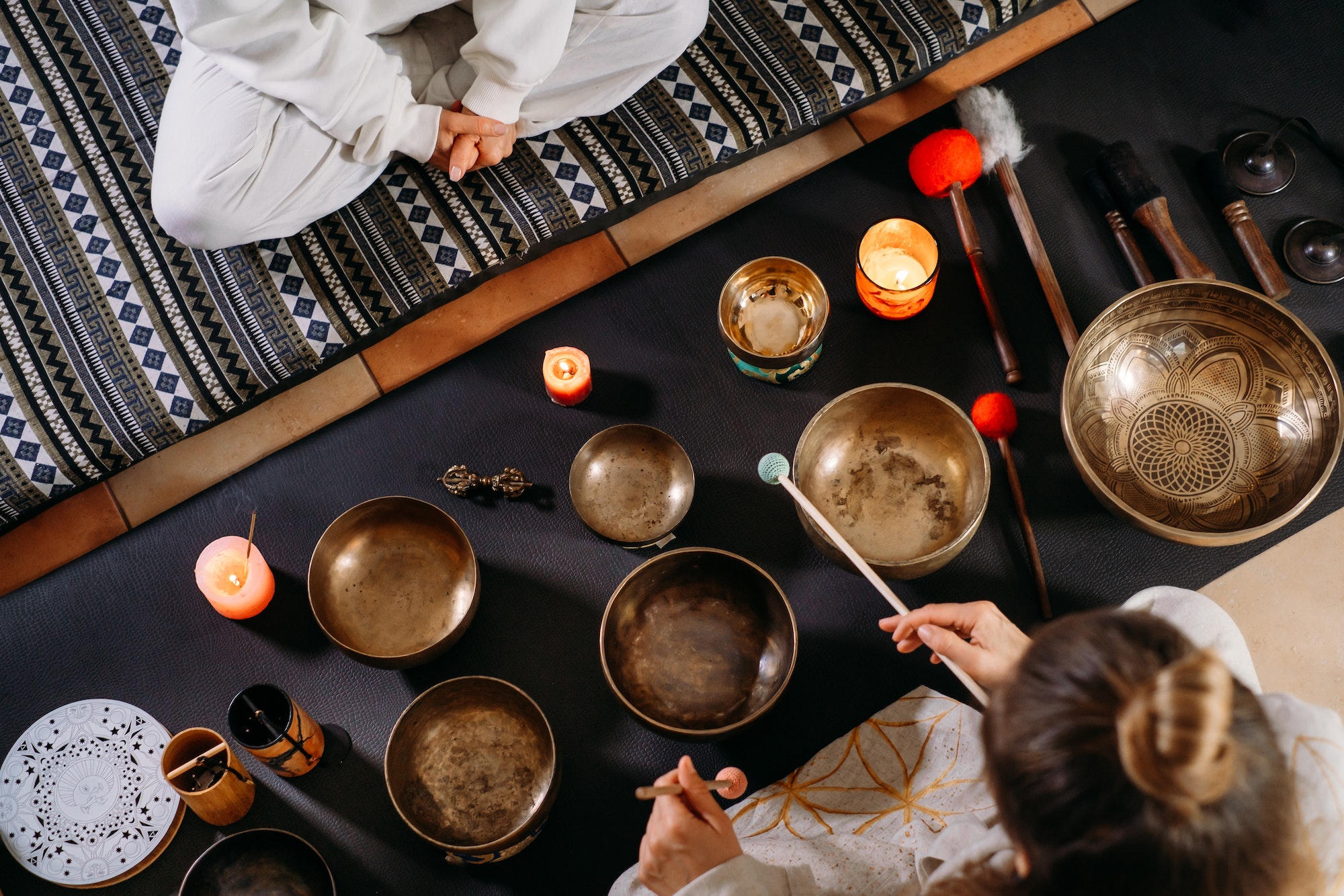 singing bowls top view sound healing alternative therapy overhead view - Melanie Holden Psychic Energy Healer, Physical Therapist, and Reiki Master Teacher